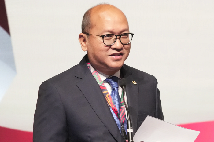 Prabowo Subianto menunjuk Rosan Perkasa Roeslani sebagai Chief Executive Officer (CEO) Danantara. (Dok. bkpm.go.id)