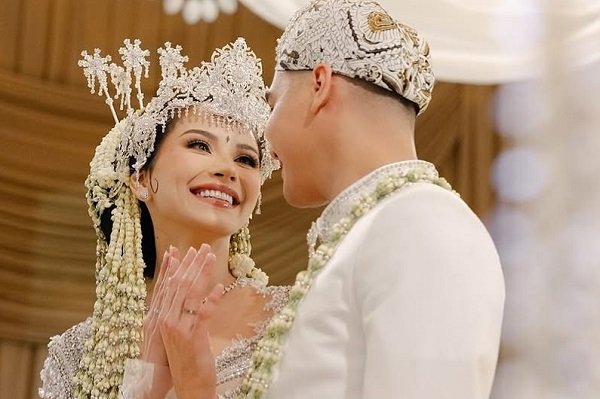 Pernikahan Al Ghazali, dan Alyssa Daguise. (Instagram.com @alghazali7)