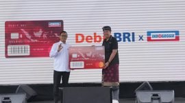 Peluncuran resmi Kartu Debit Co-Branding BRI – Indogrosir di Gianyar, Bali, jadi bukti nyata sinergi mendukung UMKM dan ritel modern. (Dok. Bank BRI)