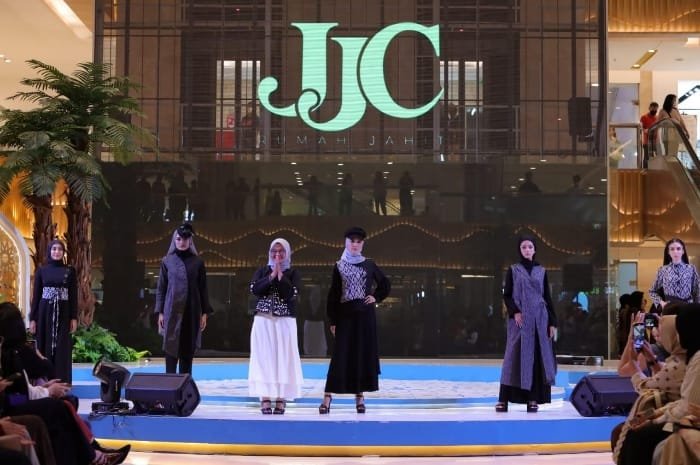 Dari rumah ke pasar global! Kisah sukses JJC Rumah Jahit bukti nyata UMKM bisa naik kelas. (Dok. BRI)